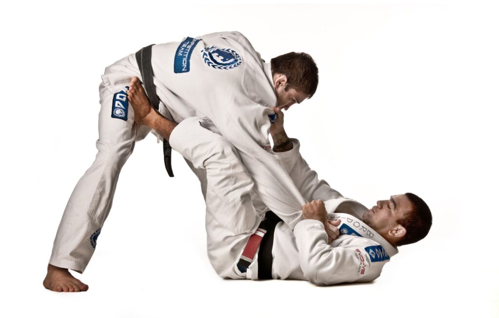 Here’s Why You Should Always Link Your Submissions In BJJ (Video)
