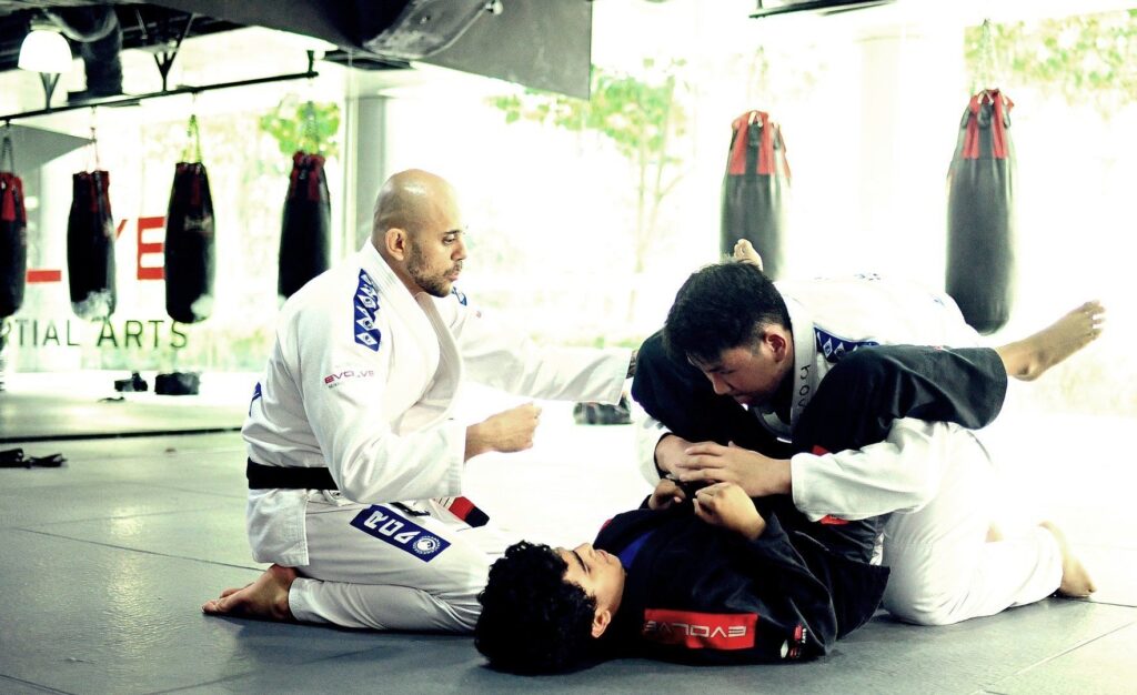 BJJ National Champion Thiago “Guli” Kozama has been teaching BJJ in Brazil ever since he was a blue belt.