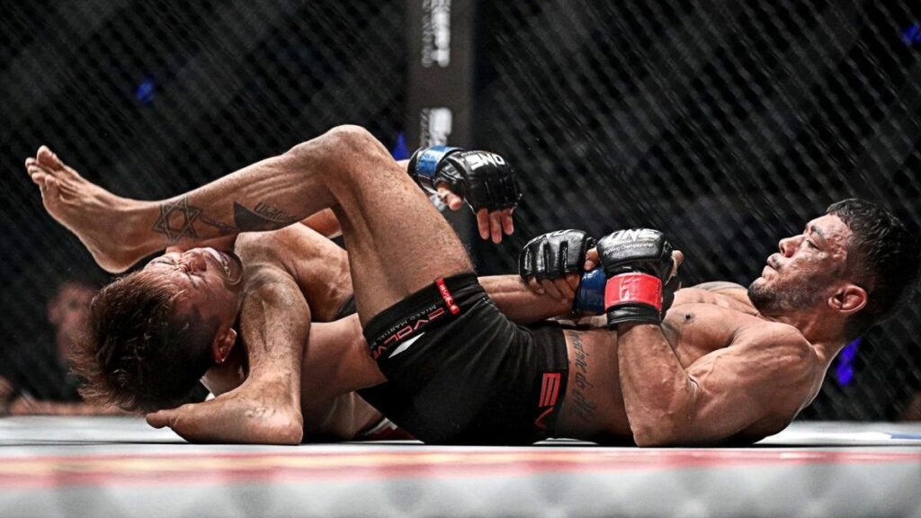Ultimate submissions: Breaking down the guillotine choke