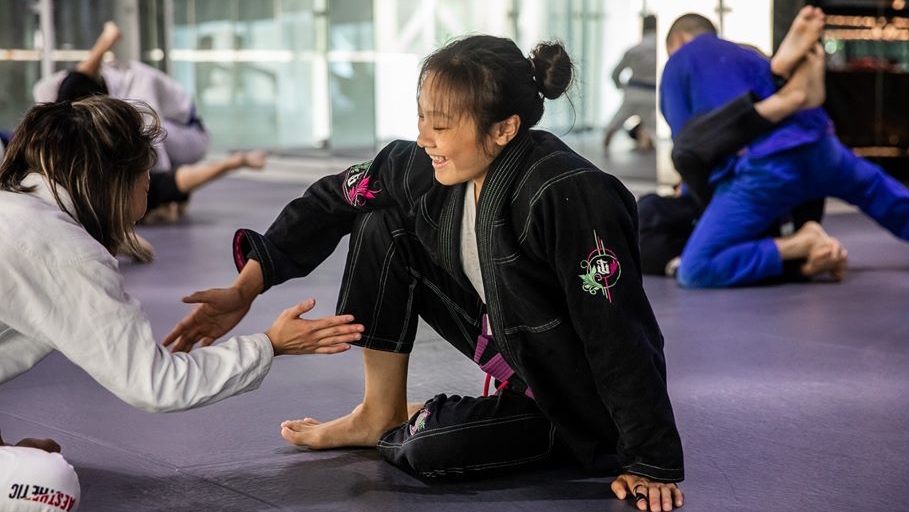 How Brazilian Jiu-Jitsu can help you live a better life? Champs MMA