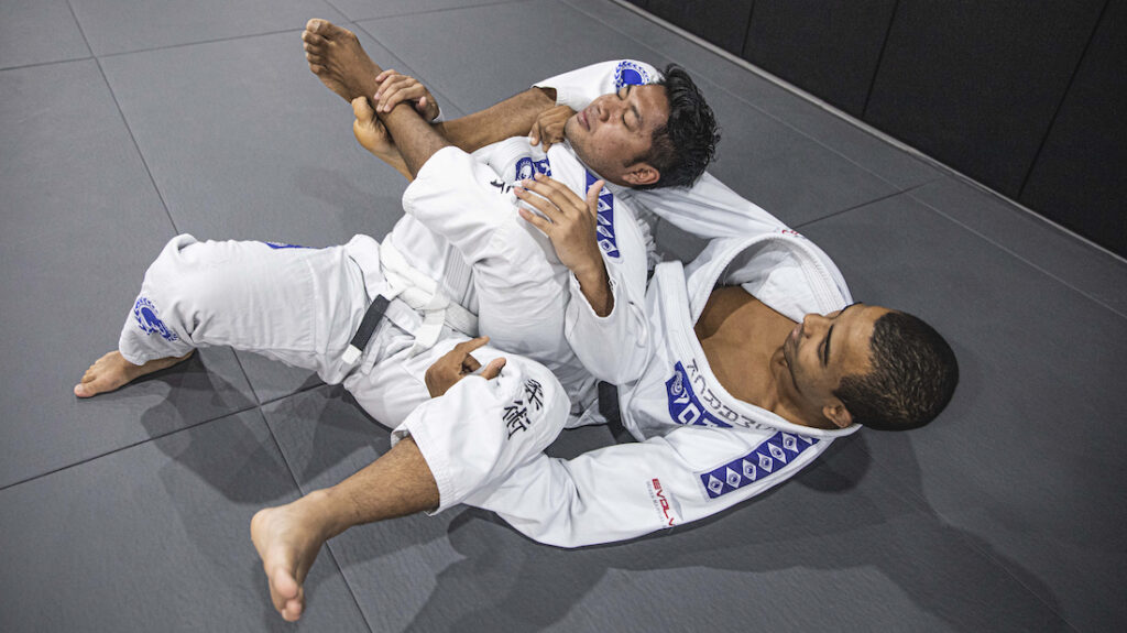 How To Complete The Bow And Arrow Choke In BJJ
