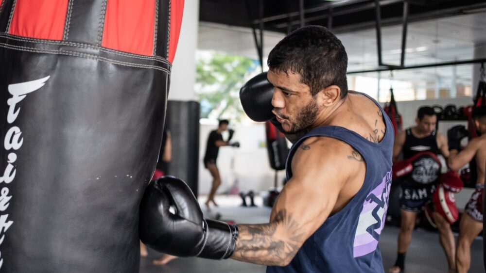 From fat loss to muscle gain, here's what shadow boxing can do for you