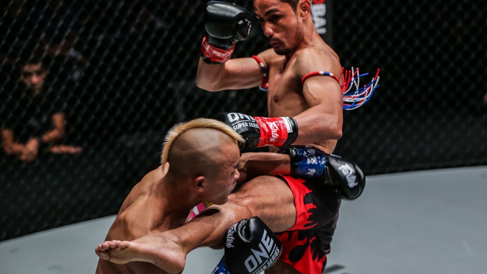 Distribuir Especialista Privilegio Is Muay Thai And Kickboxing The Same? | Evolve Daily
