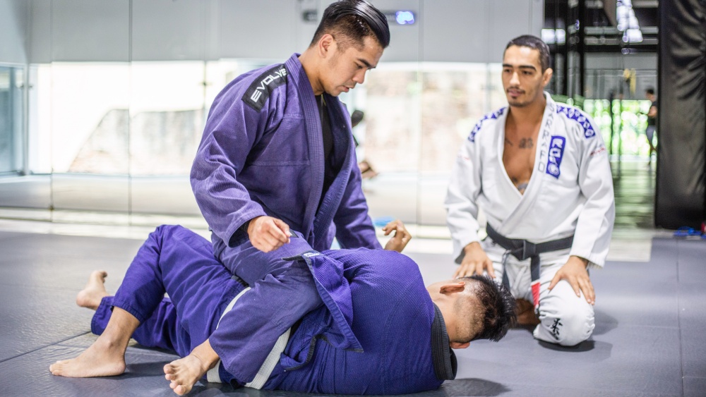 3 Ways To Escape From The Mount Position In BJJ