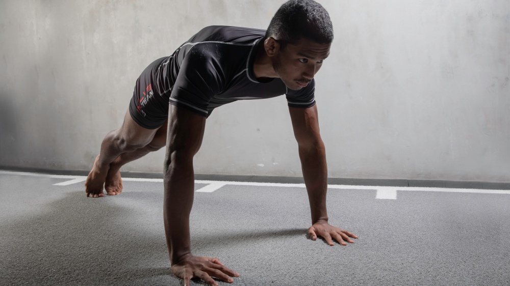 How to Do the Push-Up — Benefits, Variations, and More - Breaking Muscle