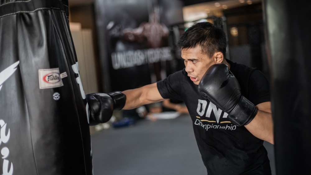 Simple heavy bag online workout