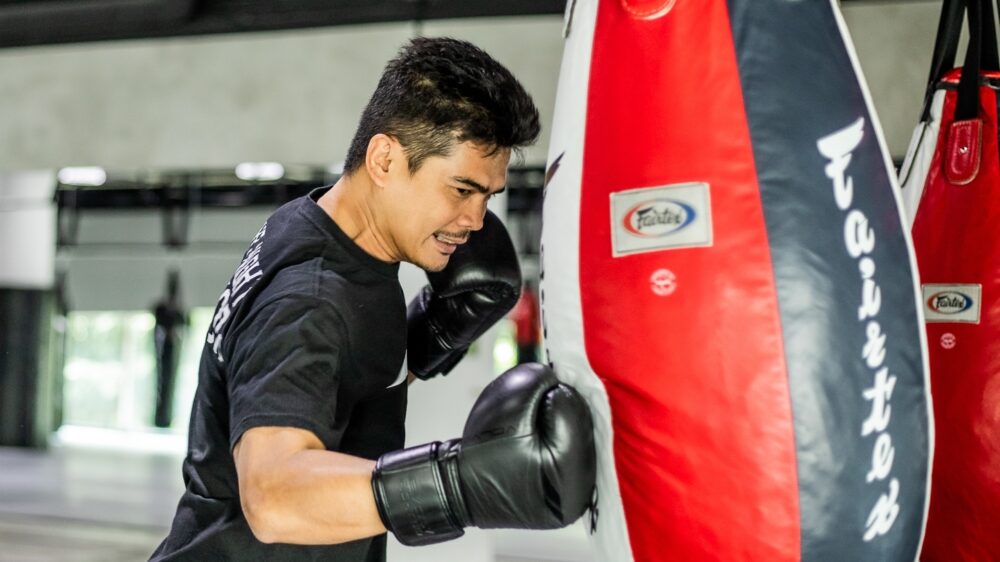 6 Timeless Heavy Bag Drills For Boxers Of All Levels