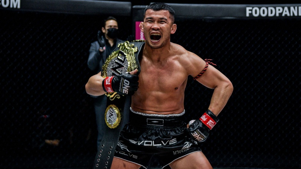 10 Of The Most Exciting MMA Fighters To Watch Today