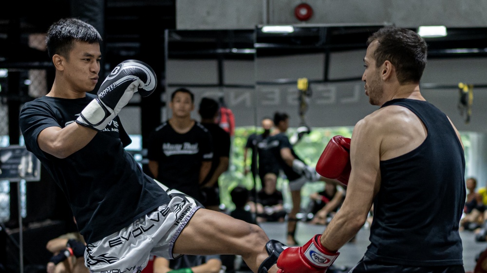 Muay Thai Shadowboxing Guide And Drills For Beginners - Evolve University  Blog