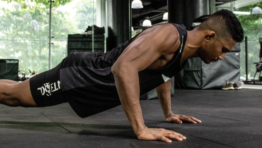 Get That Powerful Boulder Delts With These 10 Exercises