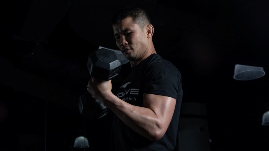 Should Muay Thai Fighters Lift Weights? Evolve Daily