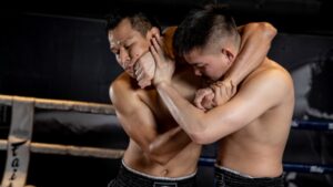 10 Neck Strengthening Exercises For A Stronger Muay Thai Clinch Game