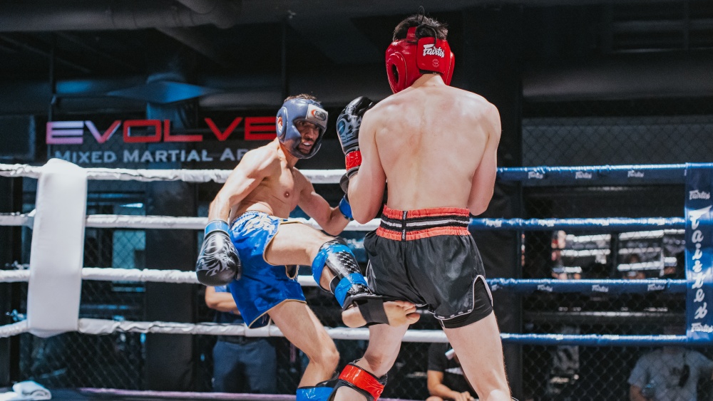 warrior fight night muay thai kick