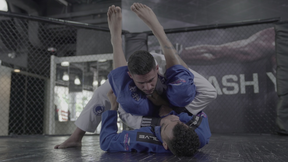 How To Properly Utilize The Double Under Pass For BJJ 