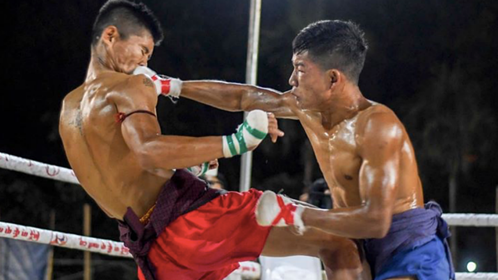 The Ultimate Guide To The Muay Thai Clinch - Evolve University Blog