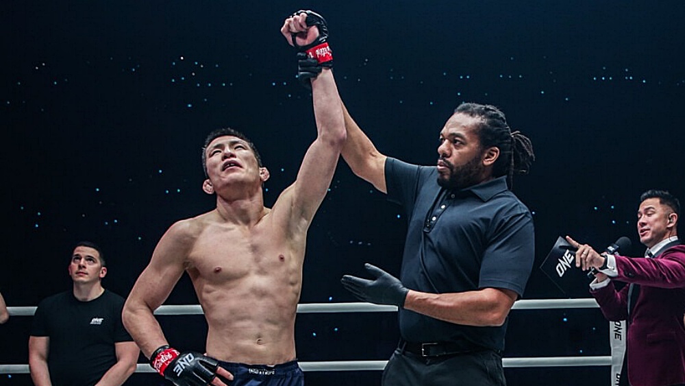 Shinya Aoki emerged victorious from the recent ONE 165 fight against John Lineker.