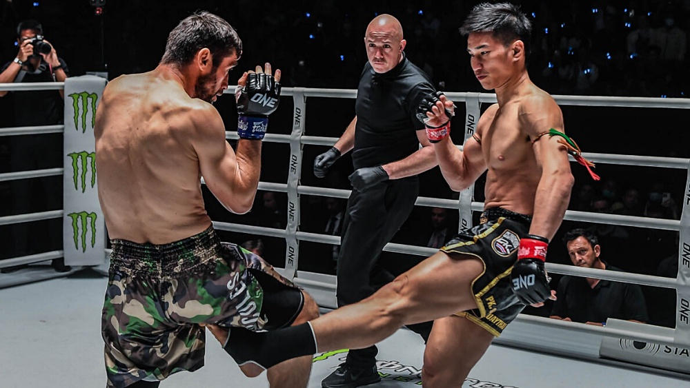 How To Develop Powerful & Crushing Low Kicks In Muay Thai