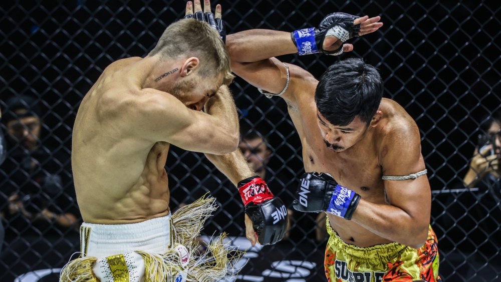 6 Tips For Setting Up Knockout Elbows In Muay Thai