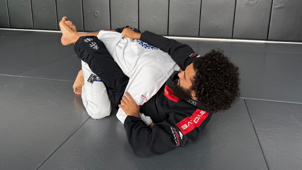 A Beginner’s Guide To Utilizing The Belt Grip For BJJ